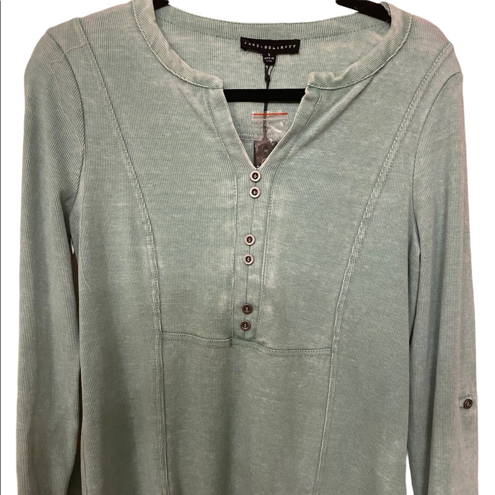 Jane and Delancey Henley